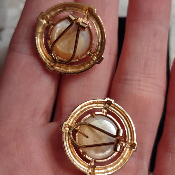 Mabe pearl earrings set in 14kt yellow gold with diamond accents, Button Style - Picture 3 of 6